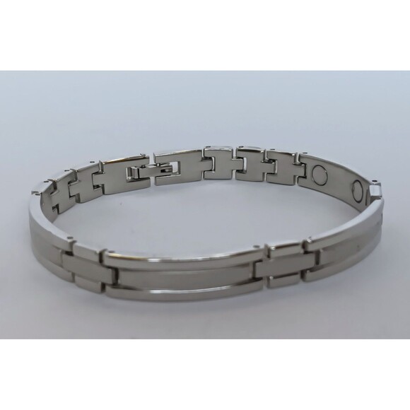 Unisex Silvertone Magnetic Therapy Bracelet 8 in - Picture 2 of 9